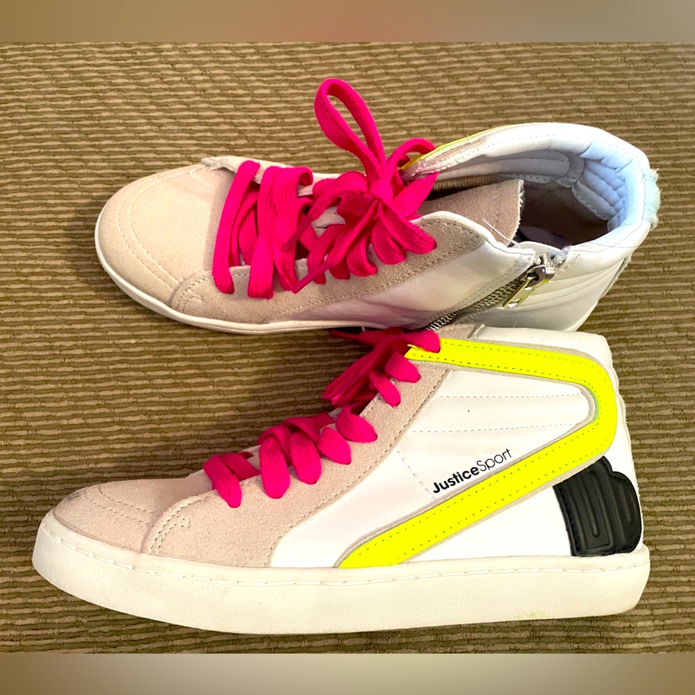 Girl’s Justice Sport Neon Hightops sz 4